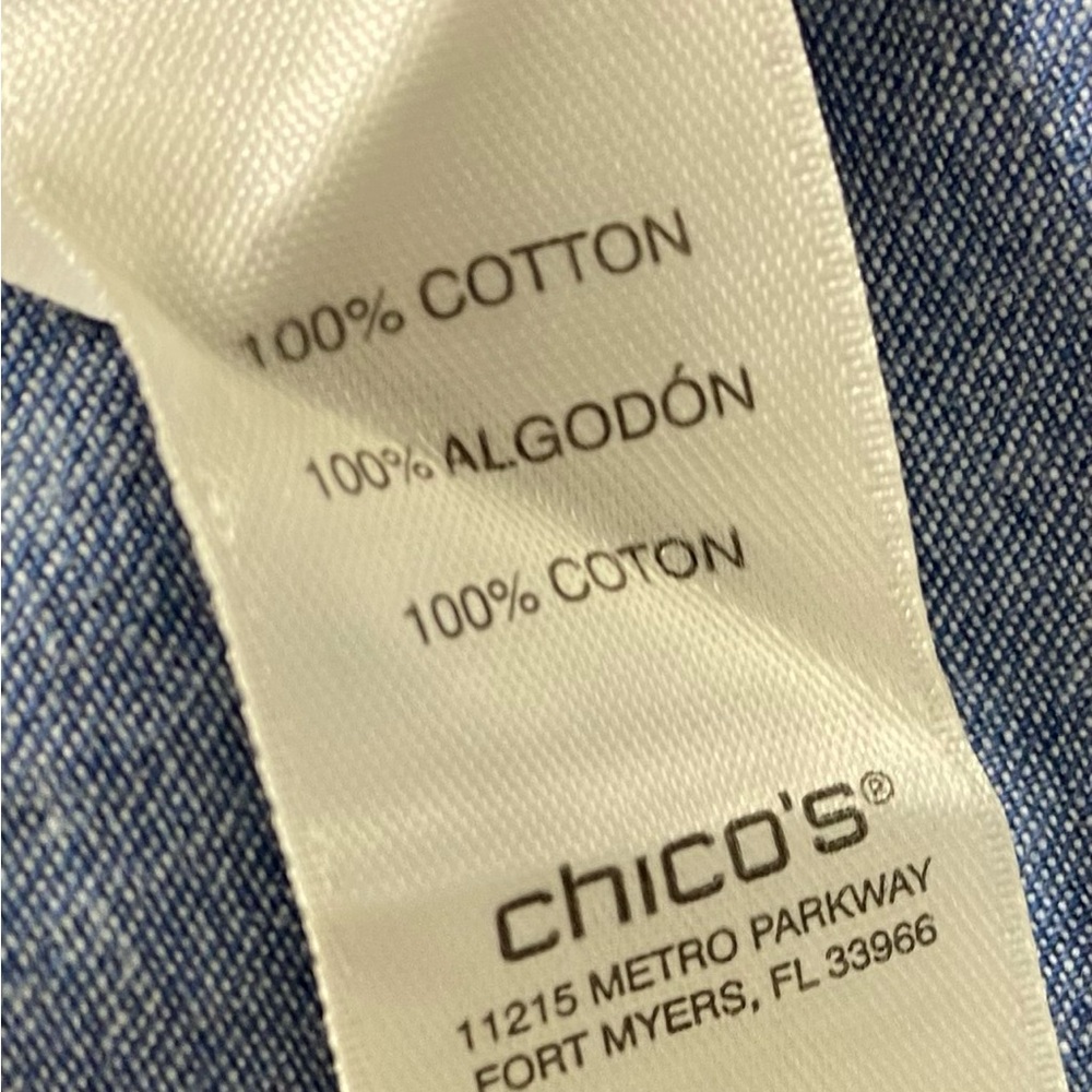 Chico’s Chambray Polka Dot 100% Cotton Split Neck Top Size 1 (M/L) - Picture 6 of 8